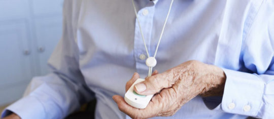 Tele-assistance assurer la securite des personnes agees a domicile